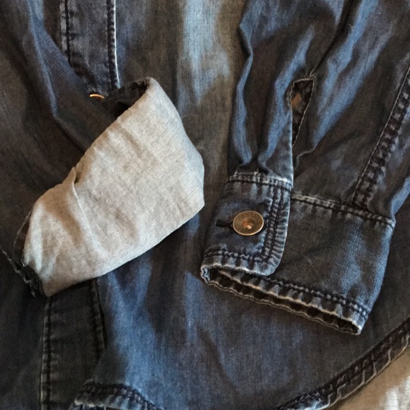 Banana Republic Chambray Utility Shirt, size XS. Great Used Condition. - Picture 6 of 10